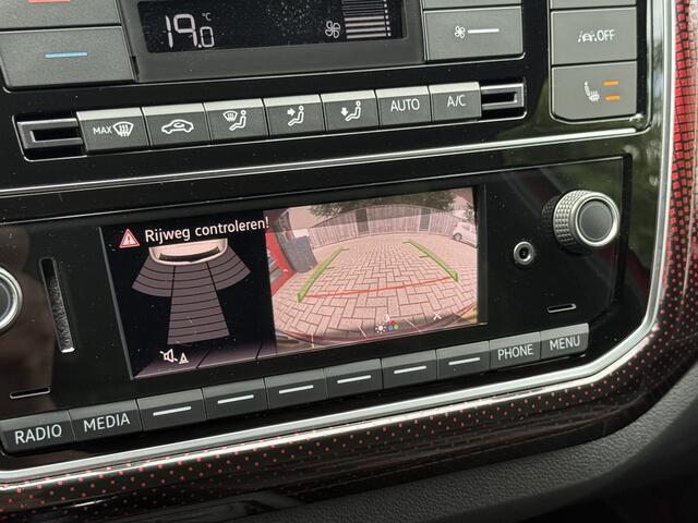 Volkswagen UP! 1.0 TSI GTI *!* NAVI/ BEATS/ CAMERA/ CRUISE/ STOELVERWARMING *!*