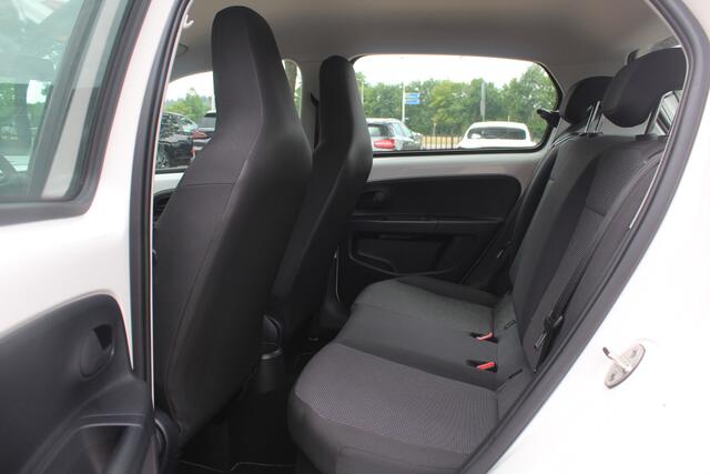 Volkswagen UP! 1.0 BMT take up! / Airco / Radio / LED Dagrijverlichting / Elektr. ramen voor / Parrot