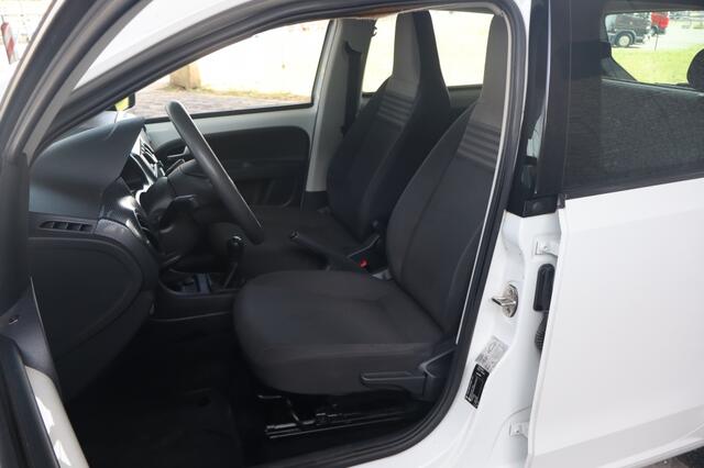 Volkswagen UP! 1.0 BMT move up! | Geen import | Airco