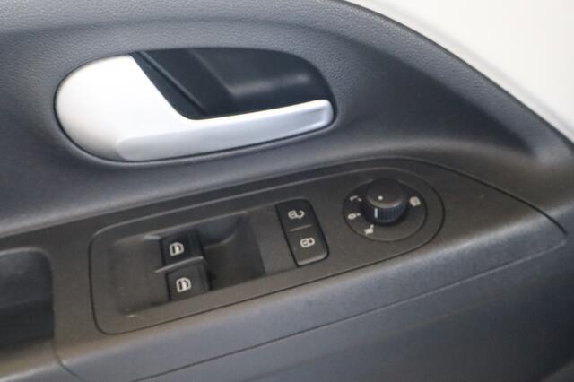 Volkswagen UP! 1.0 BMT move up! | Geen import | Airco