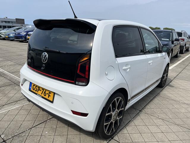 Volkswagen UP! 1.0 TSI GTI 116 pk / Zwart Dak / Clima / Stoelverwarming / Camera / 17" LMV