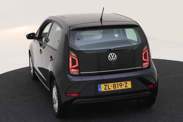 Volkswagen UP! 1.0 BMT high up! / PANO/ PARK. SENSOREN/ STOELVERWARM./ BLUETOOTH/ CLIMA/ 15" LMV