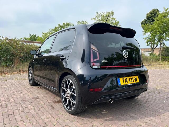 Volkswagen UP! GTI