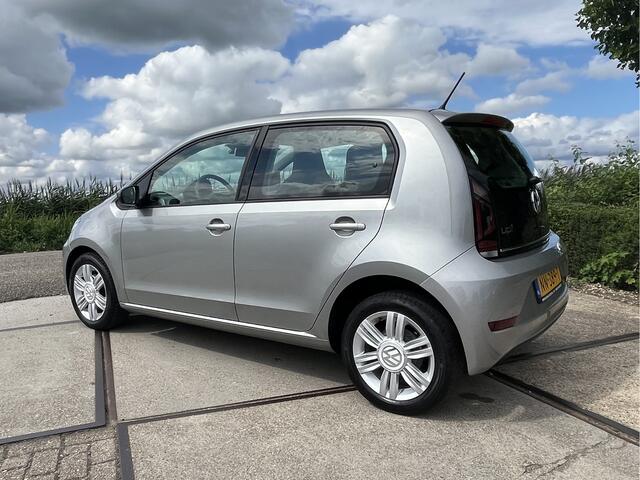 Volkswagen UP! 1.0 BMT high up!
