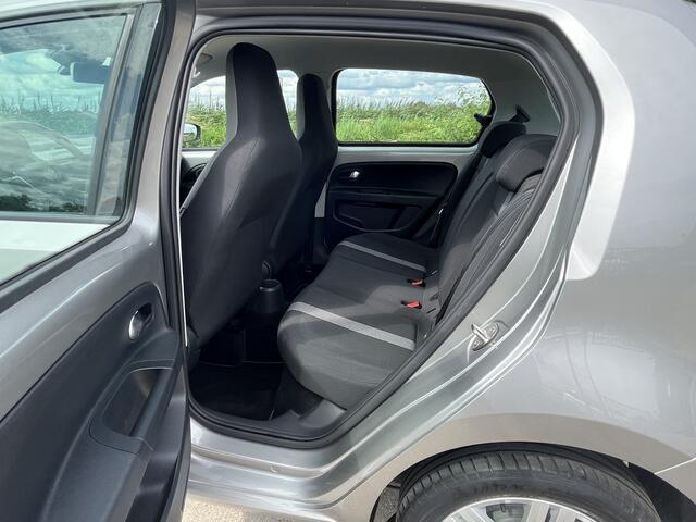 Volkswagen UP! 1.0 BMT high up!