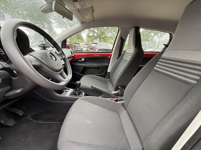 Volkswagen UP! 1.0 BMT move up!/Clima/Led/Bluetooth