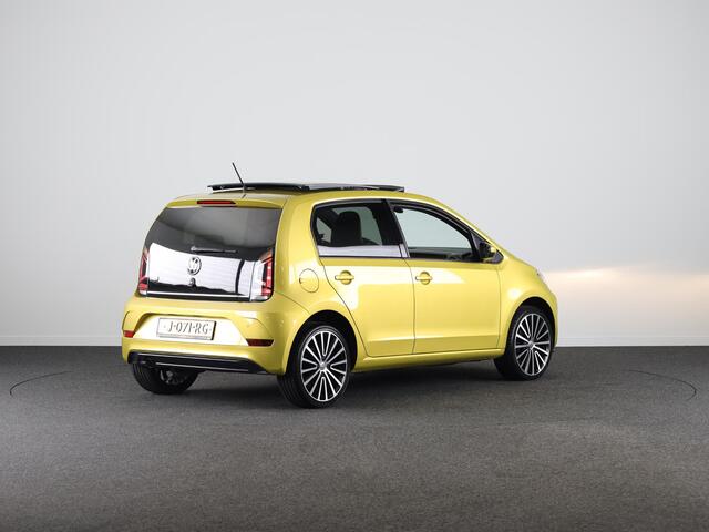 Volkswagen UP! 1.0 TSI BMT high up! 90 PK | Panoramadak | 17 Inch | Cruise Control | Multistuurwiel