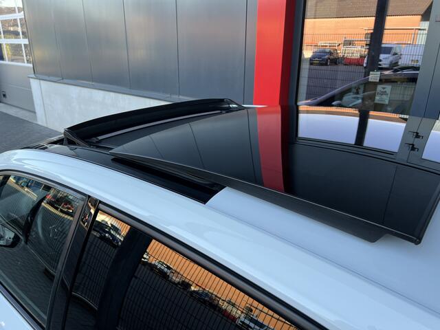 Volkswagen UP! 1.0 TSI GTI | Panorama dak | Stoelverwarming