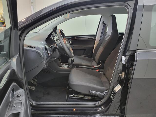 Volkswagen UP! 1.0 BMT move up! | Airco | DAB | Executive pack |*