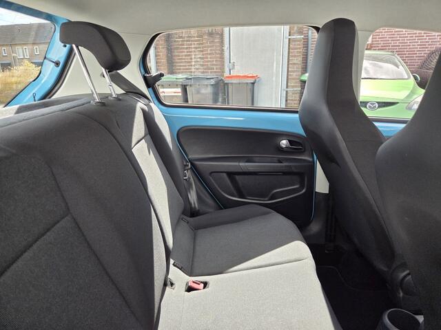 Volkswagen UP! 1.0 BMT move up!