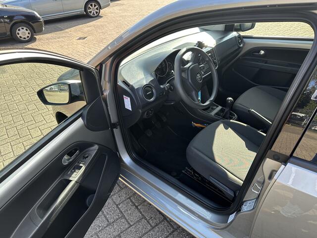 Volkswagen UP! 1.0 BMT move up! | 5 drs | Airco