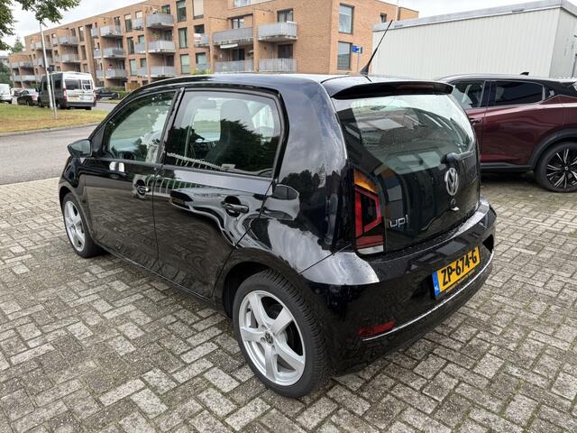 Volkswagen UP! 1.0 BMT move up!