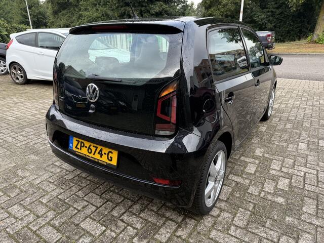 Volkswagen UP! 1.0 BMT move up!