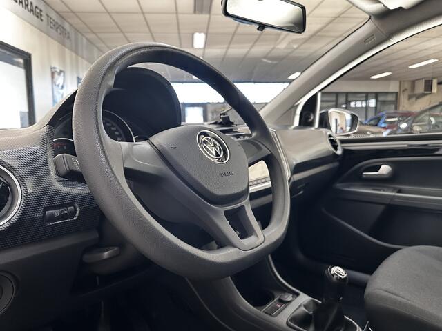 Volkswagen UP! 1.0/ Maps+More!/ 5-DRS/ LED Dagrijverl./ Airco/ Bluetooth/ Elek.Pakket/ Isofix/ Metallic Lak/ C.V.Afstand.