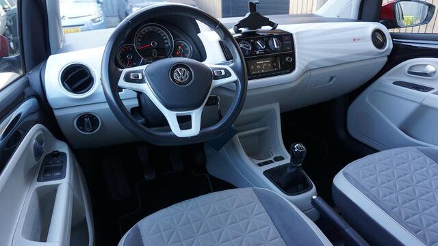 Volkswagen UP! 1.0 60pk up! Beats Edition 5Drs Leder/Alcantara A-Camera Cruise Control Airco 15inch LM *NL Up* 63110km!