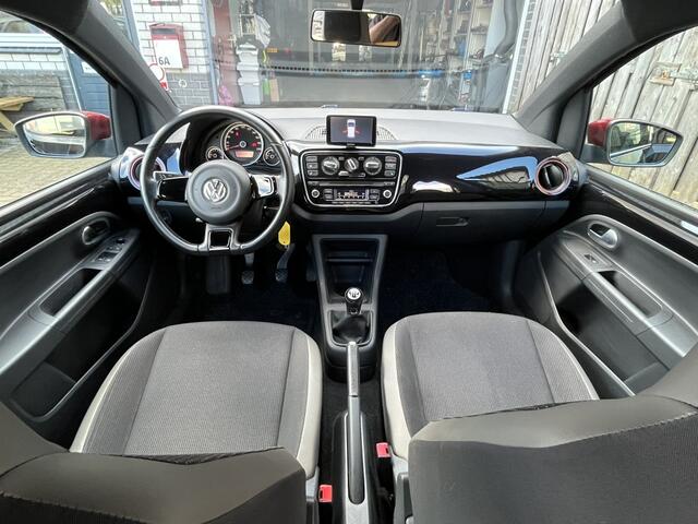 Volkswagen UP! 1.0 high up! BlueM. Colour Edition Airco, stoelverwarming