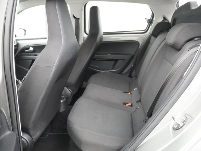 Volkswagen UP! 1.0 BMT move up! - Airconditioning - LED dagrijverlichting - DAB Radio
