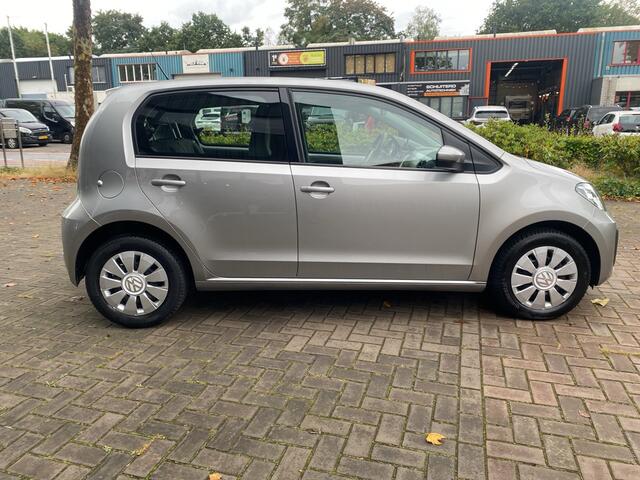 Volkswagen UP! 1.0 BMT move up! garantie/airco/blue-tooth