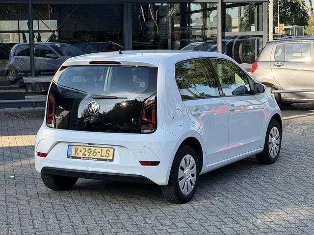 Volkswagen UP! 1.0 BMT move up! Clima/Camera/Cruise/PDC