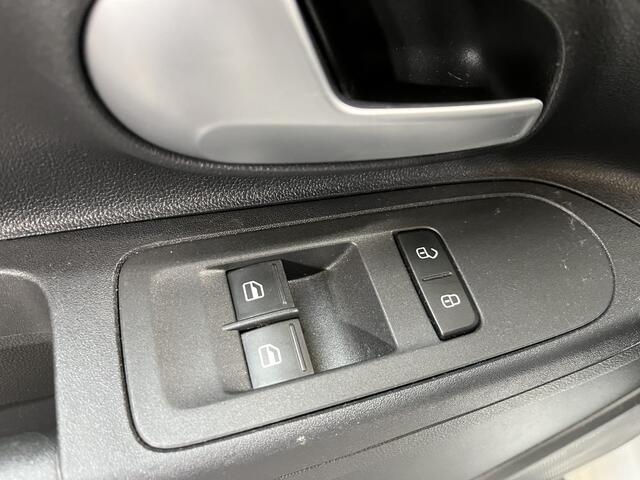 Volkswagen UP! 1.0 MPI / BLUETOOTH/ AIRCO/ CARKIT/ RADIO/ ZEER ZUINIG