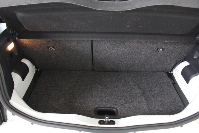 Volkswagen UP! 1.0 Airco | Dab | Stoelverwarming | Verwarmde spiegels | Mistlampen voor