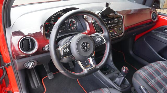 Volkswagen UP! 1.0 TSI 116pk GTI 5Drs Beats 17inch LM *Milltek* Clima A-Camera DAB Cruise Control *NL auto* Zeer Nette Up!