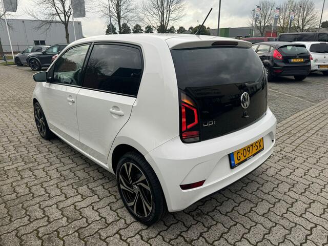 Volkswagen UP! 1.0 BMT move up! airco, sportvelgen, getinte ramen