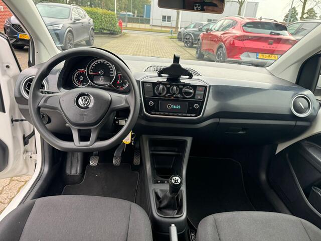 Volkswagen UP! 1.0 BMT move up! airco, sportvelgen, getinte ramen
