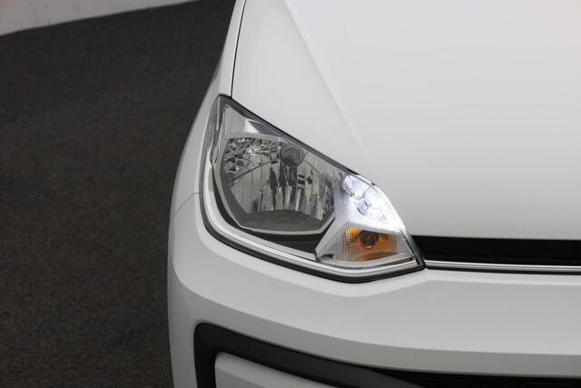 Volkswagen UP! 1.0 65 pk | Navigatie via App | DAB radio | Airco