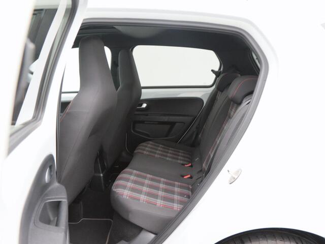 Volkswagen UP! 1.0 TSi GTi 115 Pk | Panoramadak | Sportstoelen | Stoelverwarming | LED-verlichting | Privacy Glass | Bluetooth | Lederen Sportstuur | 17 Inch |66.659 Km!