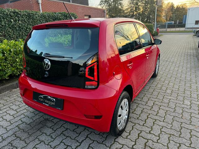 Volkswagen UP! 1.0 airco, cruise, camera