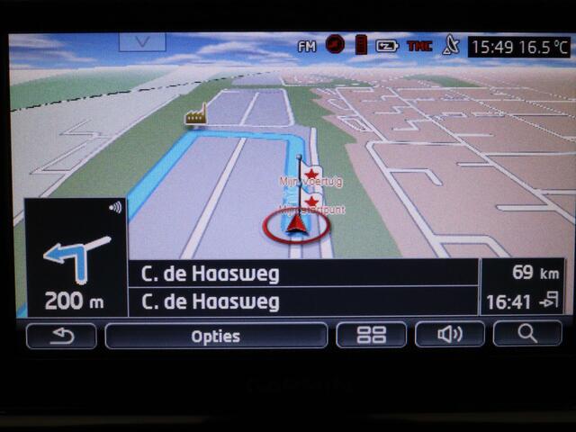 Volkswagen UP! 60pk move up! BlueMotion Airco | Navi