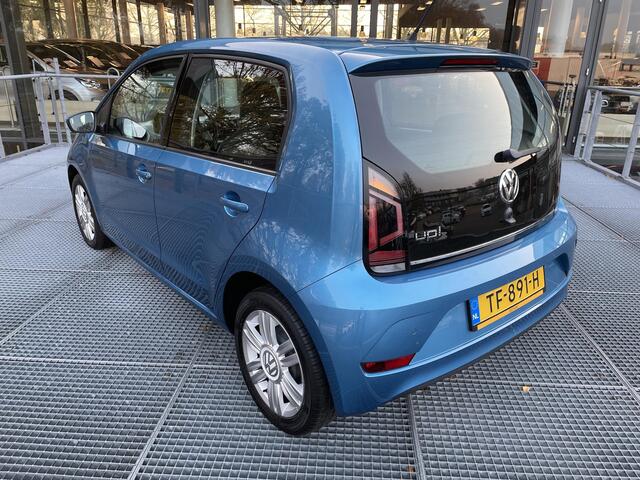 Volkswagen UP! 1.0 BMT high up! | Achteruitrijcamera | Cruise Control | Airco |
