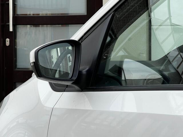 Volkswagen UP! 1.0 BMT MOVE UP! 60 PK / Airco / LED / Stoel Verwarming / WW Glas / 1e Eigenaar!