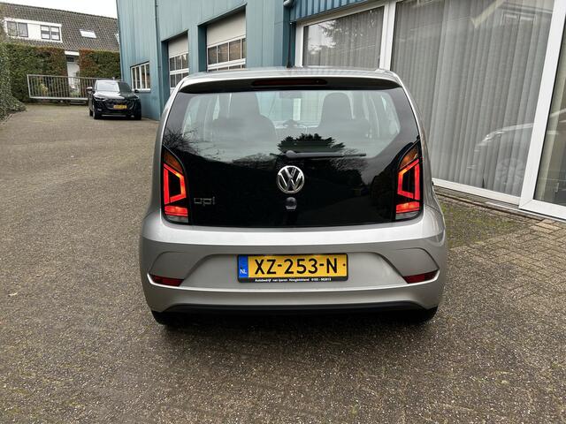 Volkswagen UP! 1.0 BMT move up!
