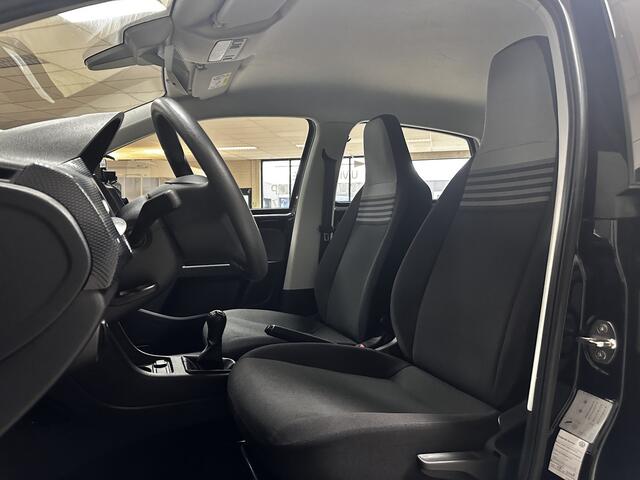 Volkswagen UP! 1.0 BMT move up!/ DEALER ONDERHOUDEN/ 5-DRS/ DAB+/ Maps+More/ Airco/ Elek.Pakket/ Bluetooth/ Isofix/ Metallic Lak/ C.V.Afstand/ LED Dagrijverl.