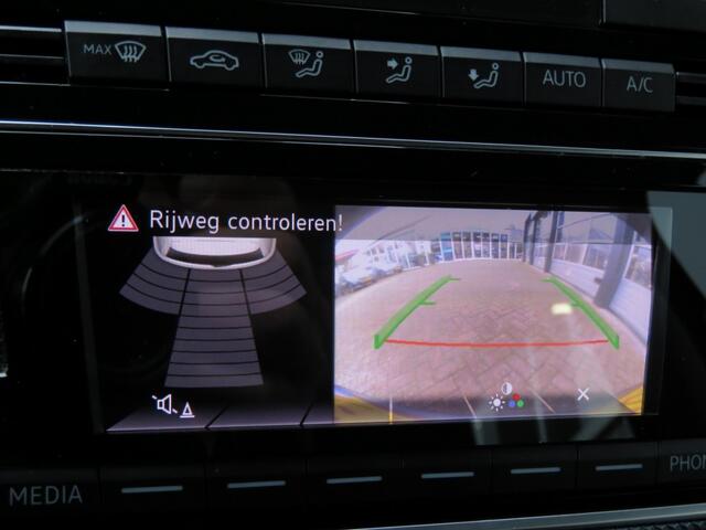 Volkswagen UP! 1.0 5-drs Edition / Camera / Clima / Sportvelgen / Cruise control / BOVAG garantie