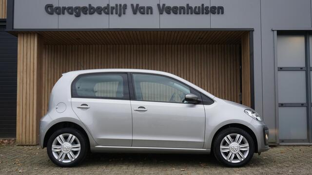 Volkswagen UP! 1.0 75pk Automaat 5Drs High up! Clima Stoelverwarming A-Camera Cruise Control 15inch LM *NL auto* 49577km!