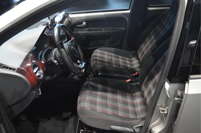 Volkswagen UP! 1.0 TSI GTI clima camera pdc cruise 17 inch !!