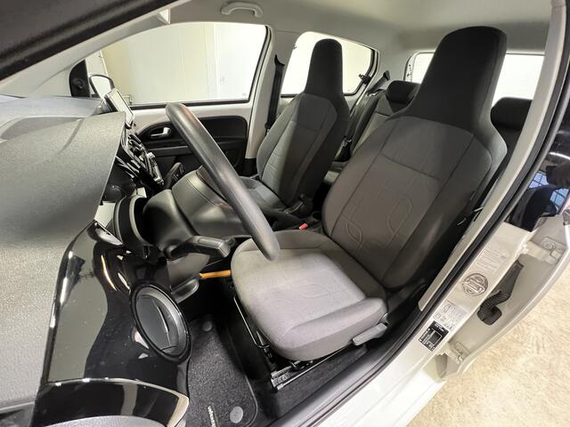 Volkswagen UP! 1.0 move up! BlueMotion | Navigatie | Airco | Radio/CD/MP3 |