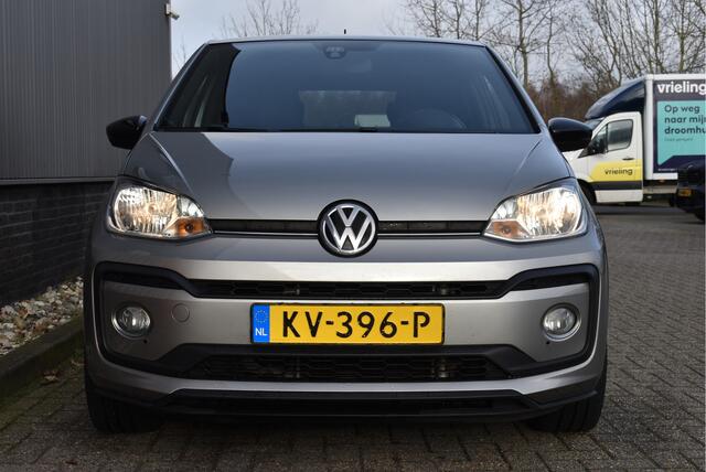 Volkswagen UP! 1.0 TSI BMT high up! 90PK, Leder, Stoelverwarming,17 inch, PDC, Multi-stuur, DAB