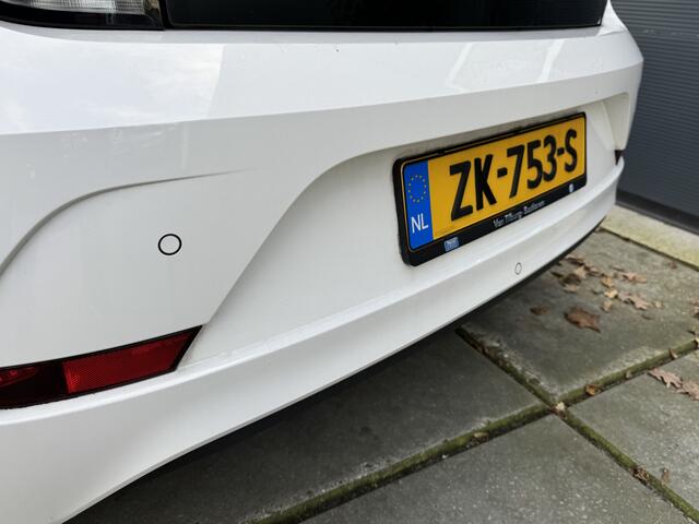 Volkswagen UP! 1.0 MPI 60 pk BMT move up! Cruise Control PDC Airco DAB Elektrische spiegels