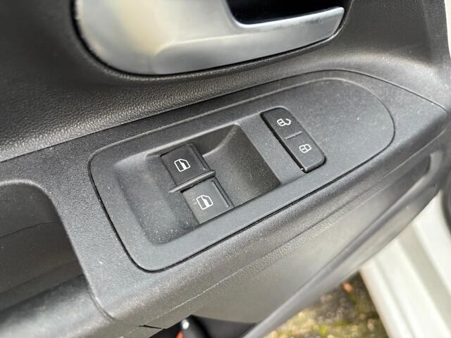 Volkswagen UP! 1.0 BMT move up!