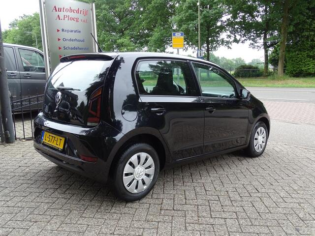 Volkswagen UP! 1.0 BMT up! DAB / LANE ASS AUR CAMERA PDC 1e eig