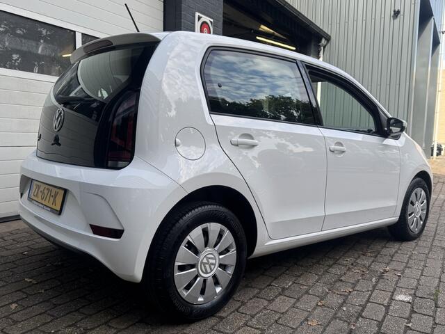 Volkswagen UP! 1.0 BMT move up!