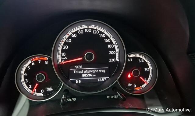 Volkswagen UP! 1.0 BMT move up! 12 Mnd. Garantie