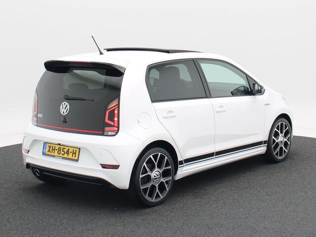 Volkswagen UP! 1.0 TSi GTi 115 Pk | Panoramadak | Sportstoelen | Stoelverwarming | LED-verlichting | Privacy Glass | Bluetooth | Lederen Sportstuur | 17 Inch |66.659 Km!