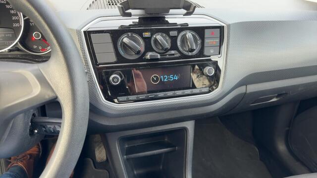 Volkswagen UP! 1.0 BMT high up!