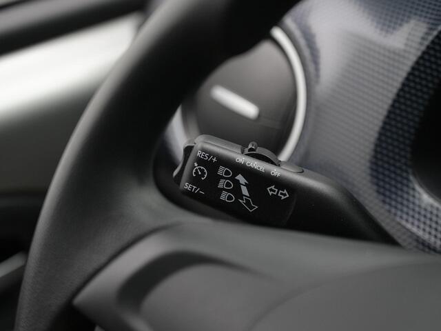 Volkswagen UP! 1.0 65 pk | Achteruitrijcamera | Navigatie via App | Cruise Control