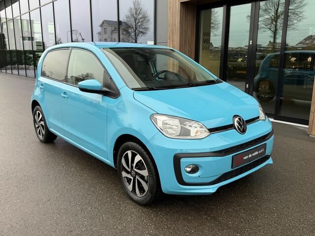 Volkswagen UP! 1.0 Active 5-deurs | Stoelverwarming | Lichtmetalen velgen | Extra getint glas | Bluetooth | Airco | Rijklaar incl. 1 jaar Bovag garantie